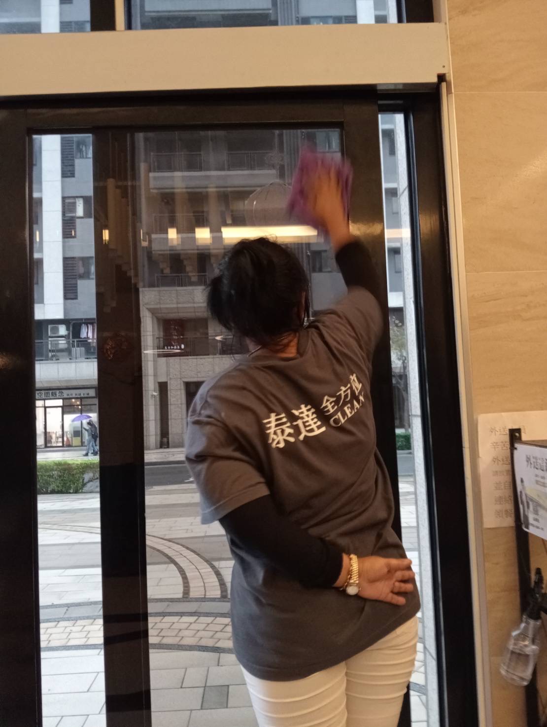 桃園窗戶玻璃清潔